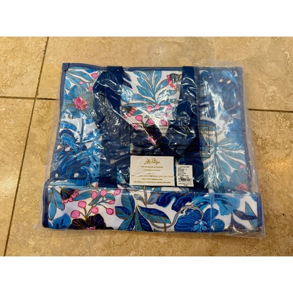 Lilly Pulitzer NWT 3 Piece Set Duffle Bag Tote Bag & Pouch Best Fronds Forever F - Picture 9 of 9